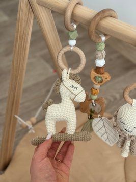 Іграшка-підвіска на стійку baby gym кінь 252 фото